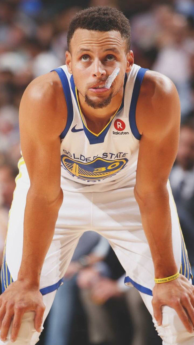 VAR音频曝光！巴萨点球判罚引争议，手球判罚背后有何真相？（VAR通话曝光：巴萨点球惹争议，手球判定的真相是什么？）