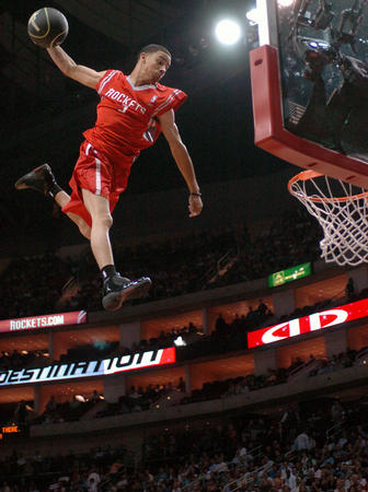 活久见！亚冠输球垫底后一个个神采飞扬，1人大谈向第5冠拼搏！（离谱了：亚冠告负仍垫底，全队却喜形于色，一人高喊冲击第5冠！）