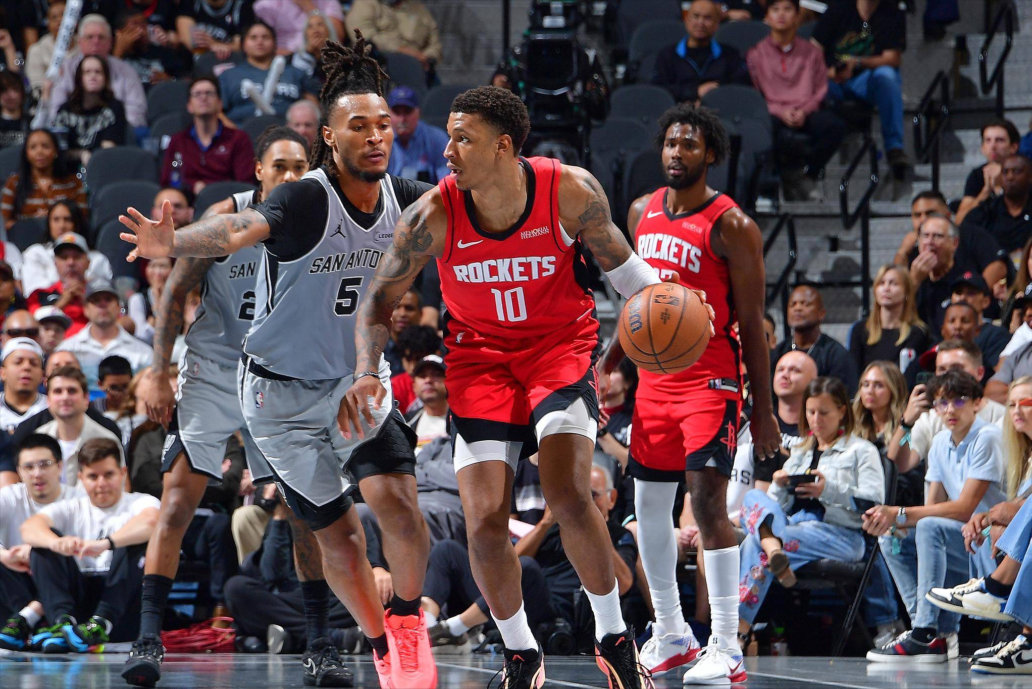 Shams：安东尼·戴维斯计划在今天对阵湖人的比赛中复出（Shams：安东尼·戴维斯今日有望复出迎战湖人）