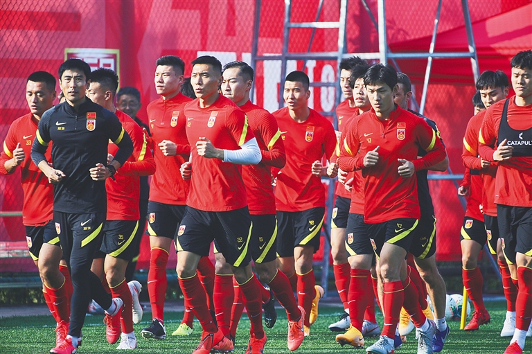 加斯佩里尼：我们必须专注到比赛最后一刻，而不是急着去洗澡（加斯佩里尼：注意力要坚持到终场哨，而非急着去洗澡）