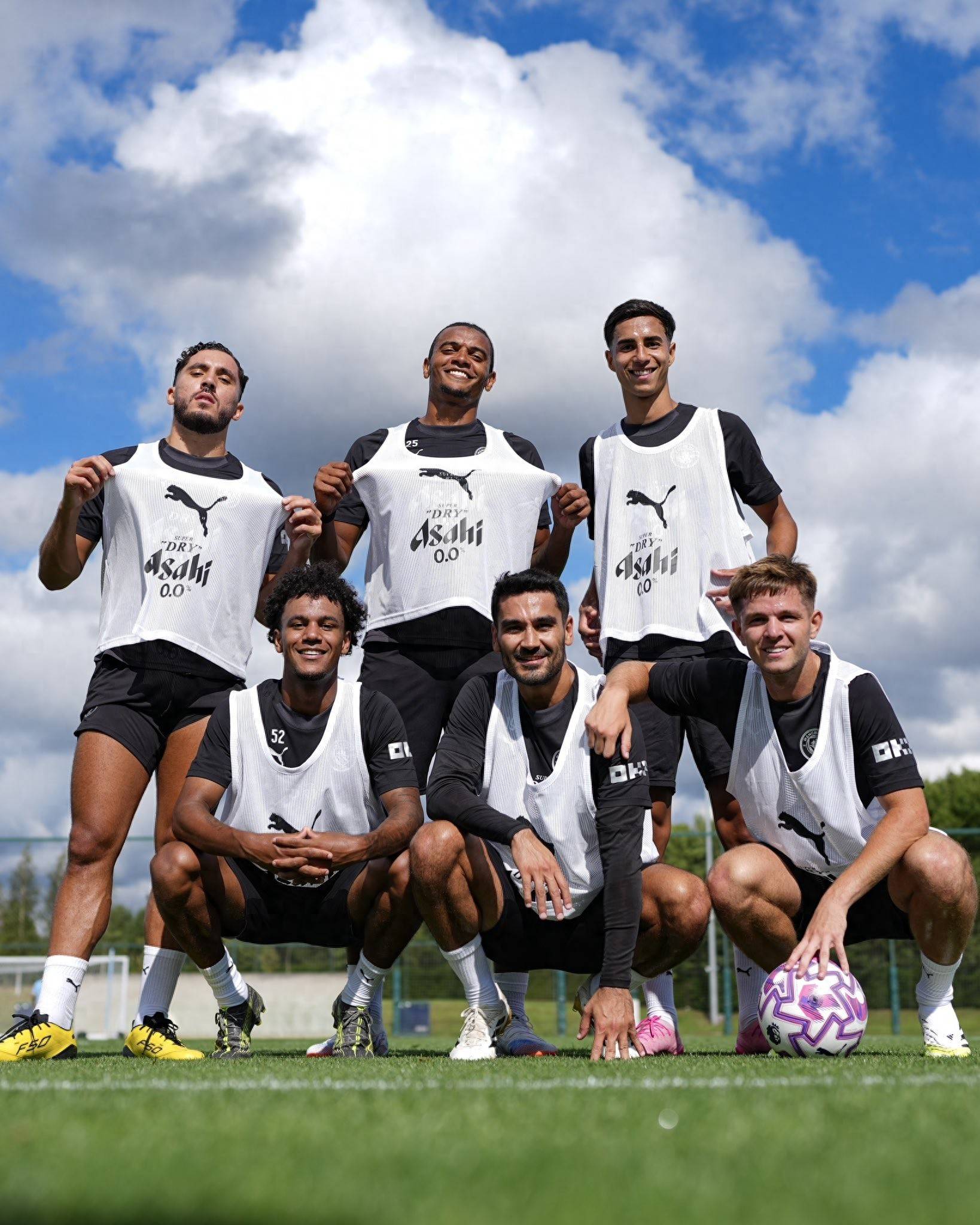 津门虎将在11月16日举办年票球迷开放日活动，共100个名额（津门虎11月16日举行年票球迷开放日，限额100人）