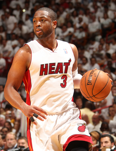 2025-12-05 1103905：45：33（2025年12月05日 1103905时45分33秒）