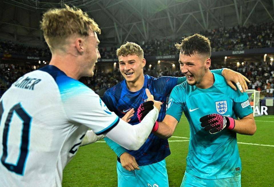 帕福斯前锋：大卫-路易斯的技术没下降，是许多队友的导师（帕福斯队前锋：大卫-路易斯技术未下滑，是许多队友的导师）