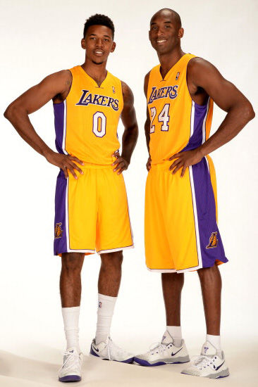 NBA常规赛战报：湖人客场险胜太阳,（NBA常规赛：湖人客场惊险击败太阳）