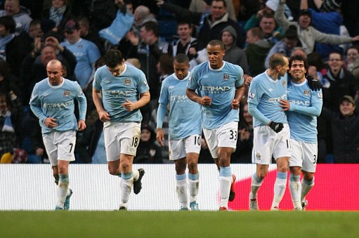 篮球CBA新赛季赛程出炉，焦点战不断（CBA新赛季赛程公布，精彩对决连连）