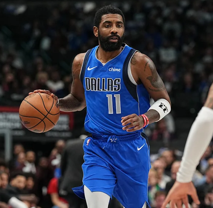 中国足坛2025赛季大结局：海港中超夺冠，国安收获足协杯（2025中国足坛收官：上海海港问鼎中超，北京国安捧得足协杯）