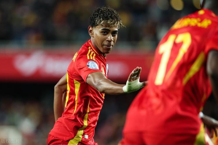 是否会拒签看世界杯的球迷？白宫官员：签证关乎国家安全（白宫官员：签证事关国家安全，会否拒签赴世界杯观赛的球迷？）