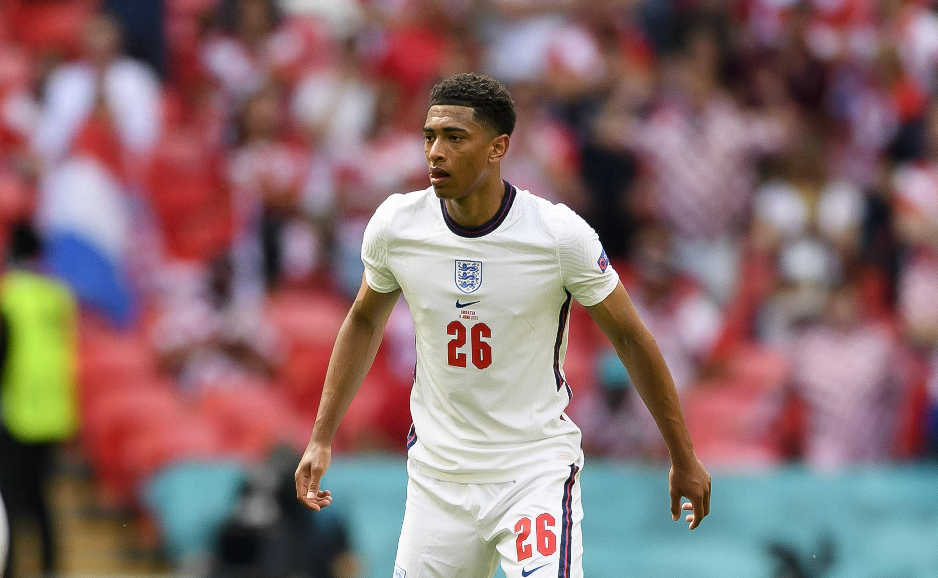 广厦半场53-44领先北京，胡金秋21分翟晓川9分（半场战罢，广厦53-44领先北京：胡金秋21分、翟晓川9分）